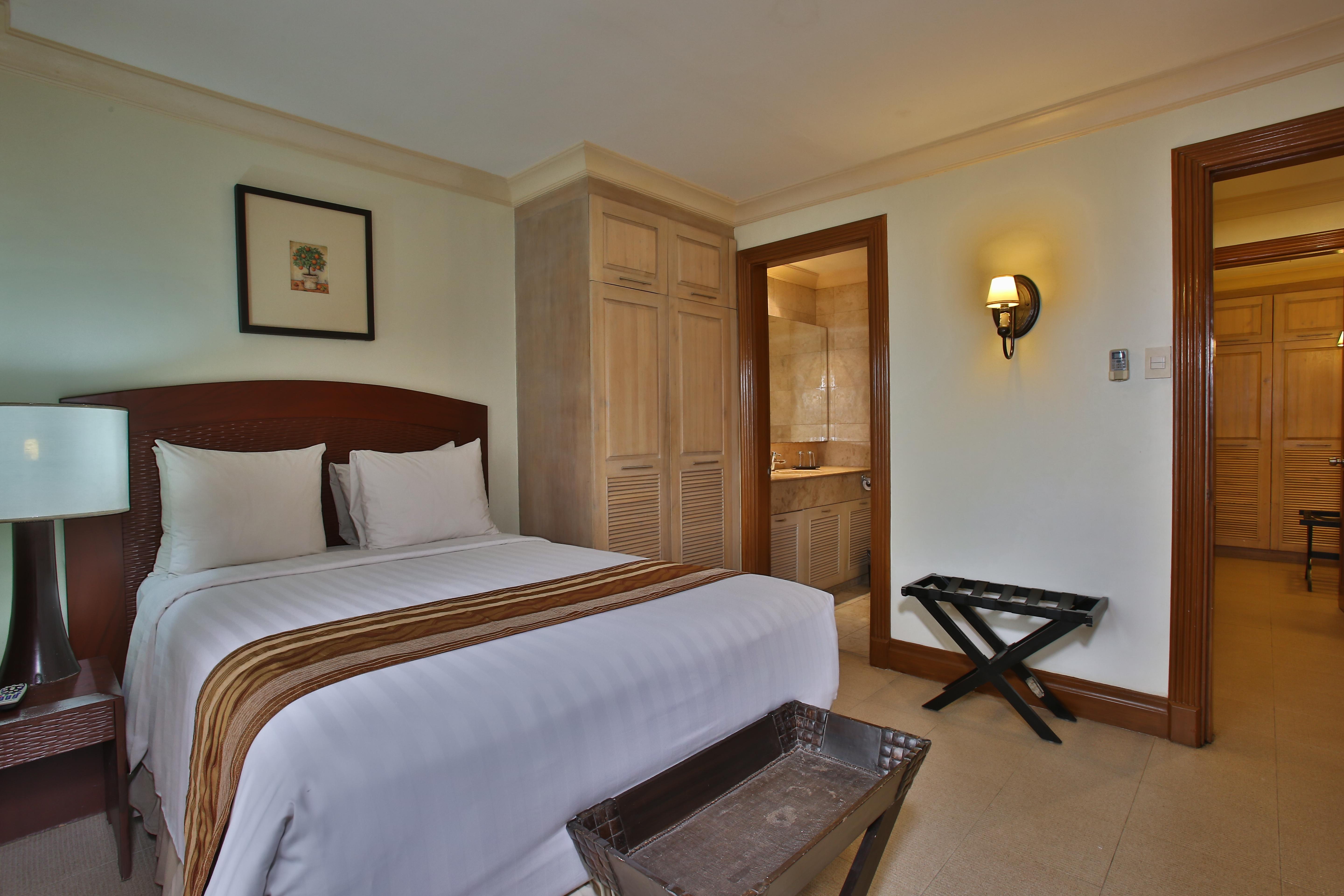 Crown Regency Mactan 4*