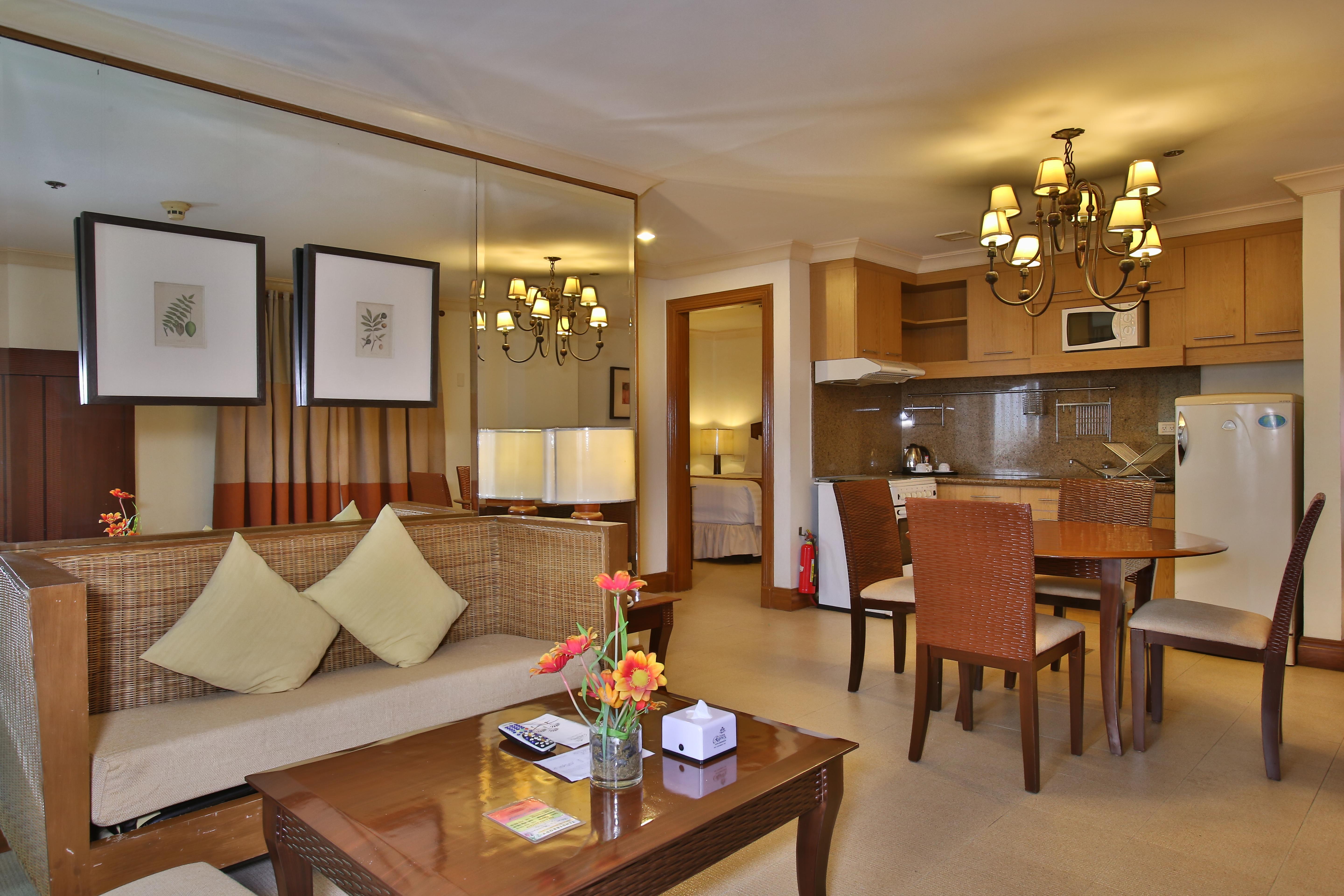 Crown Regency Mactan 4* Lapu-Lapu City