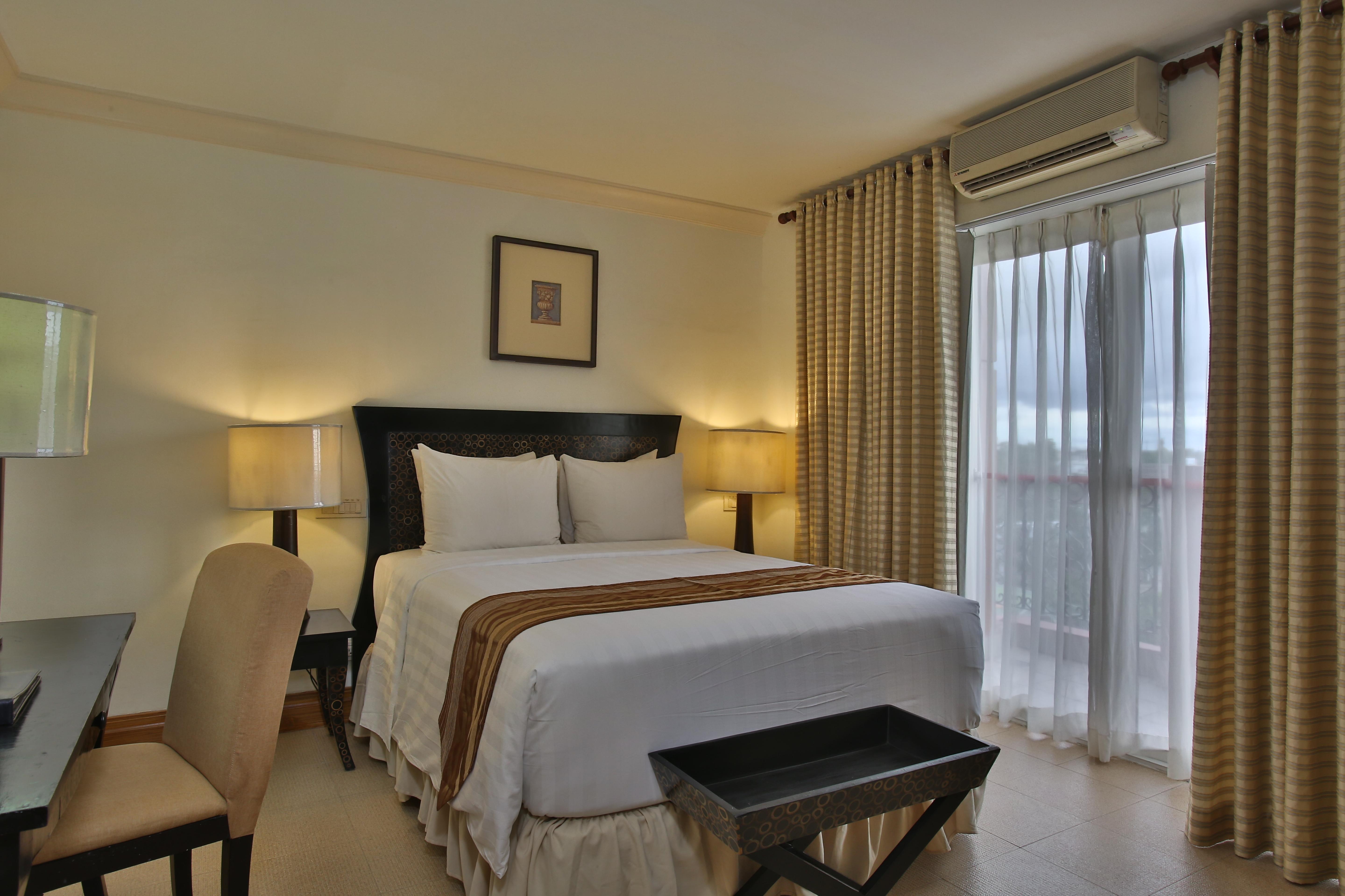 Crown Regency Mactan 4* Lapu-Lapu City