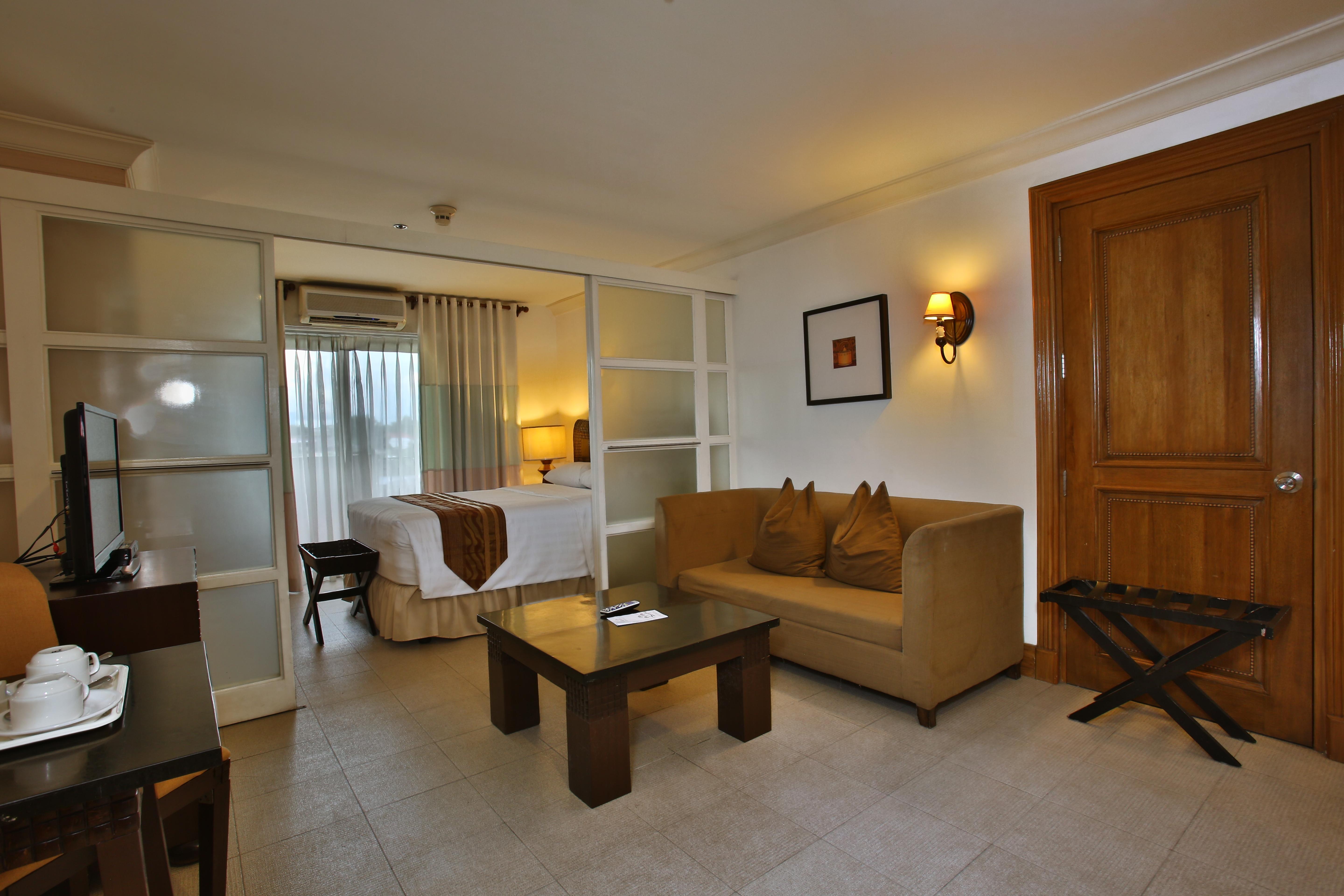 Crown Regency Mactan Hotel Lapu-Lapu City