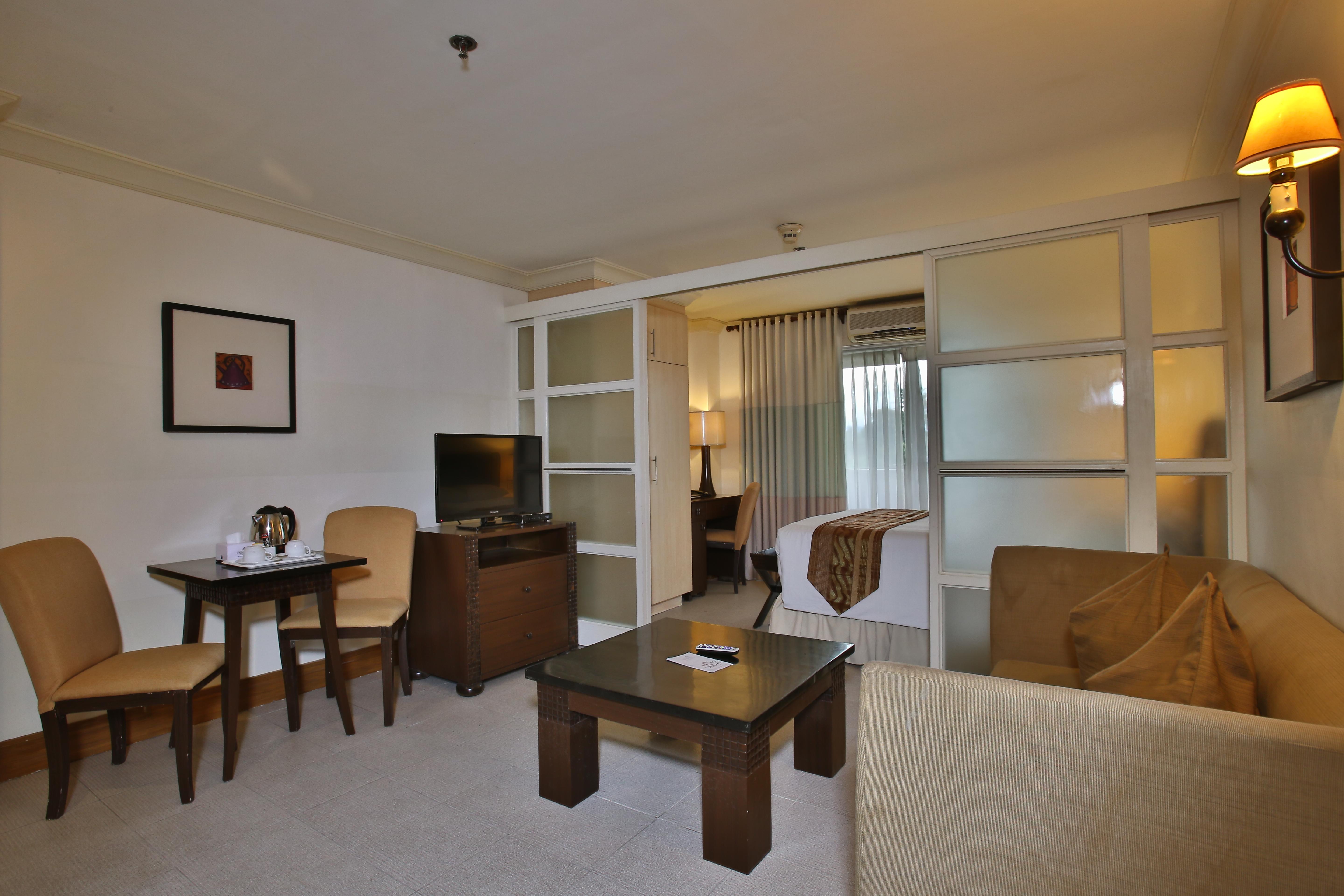 Crown Regency Mactan 4* Lapu-Lapu City
