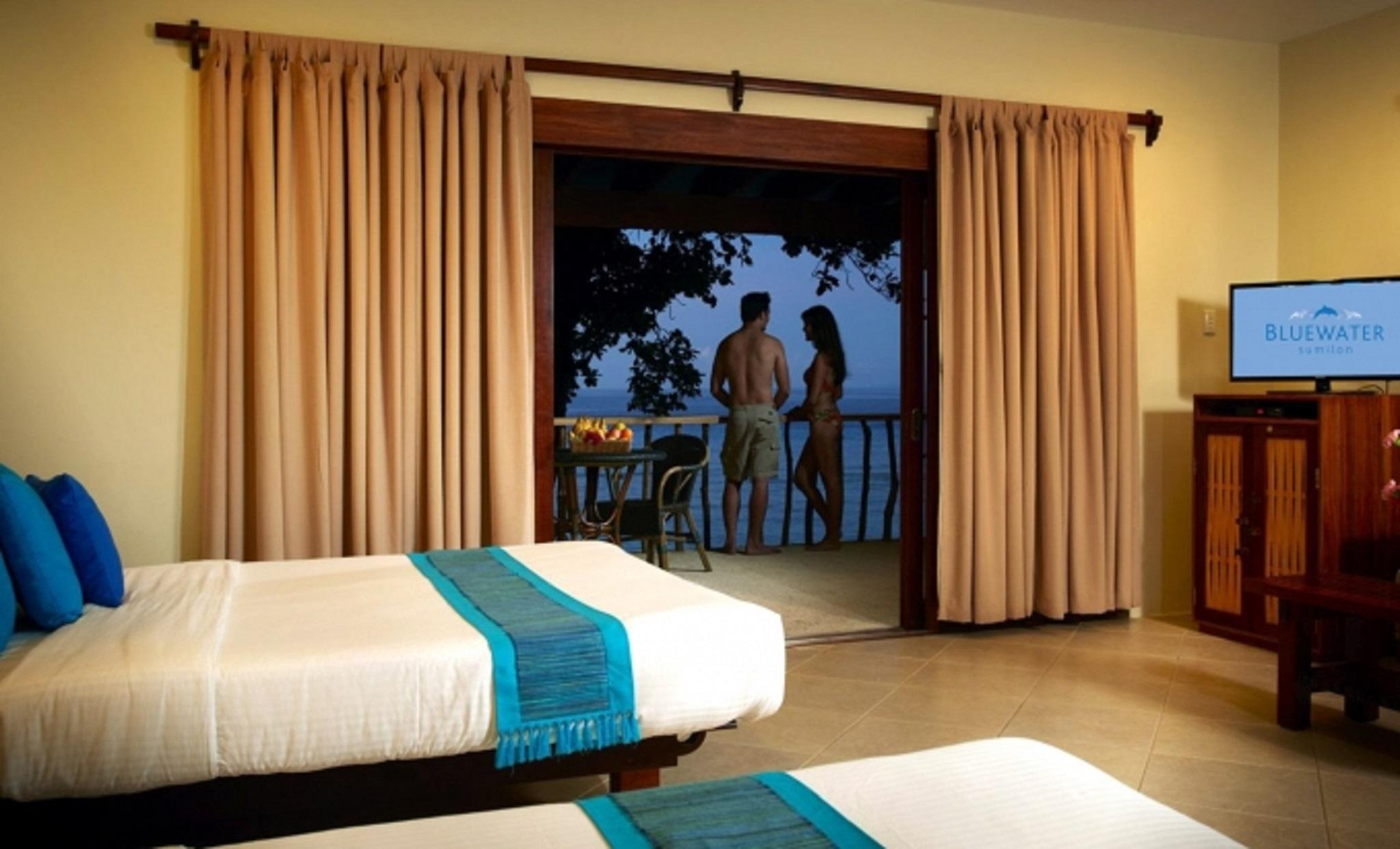 Bluewater 4* Sumilon Island