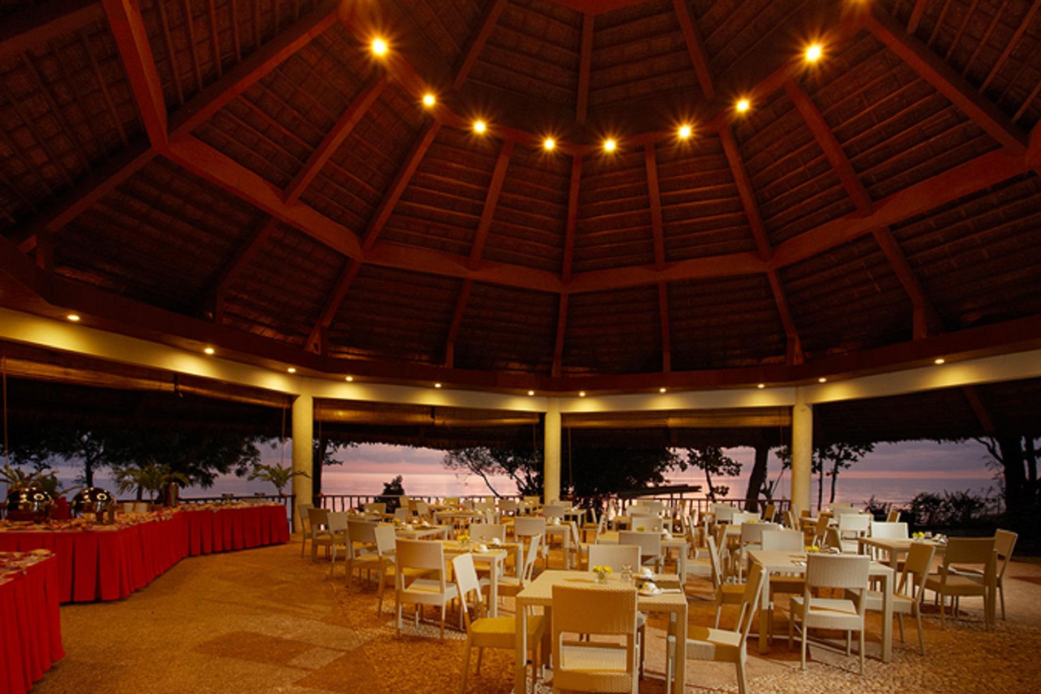 Bluewater Resort Sumilon Island