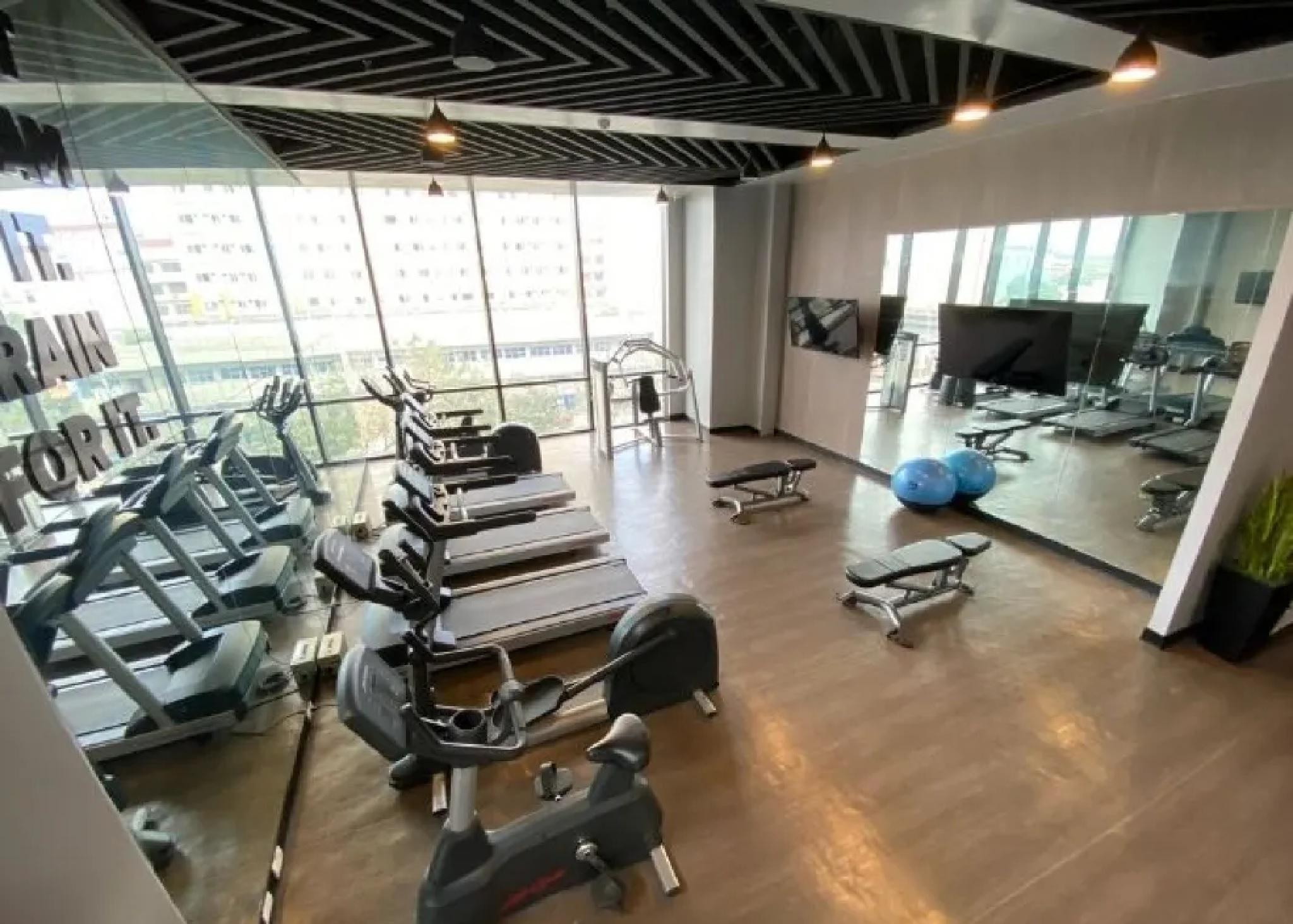 Hotel Summit Galleria 3*