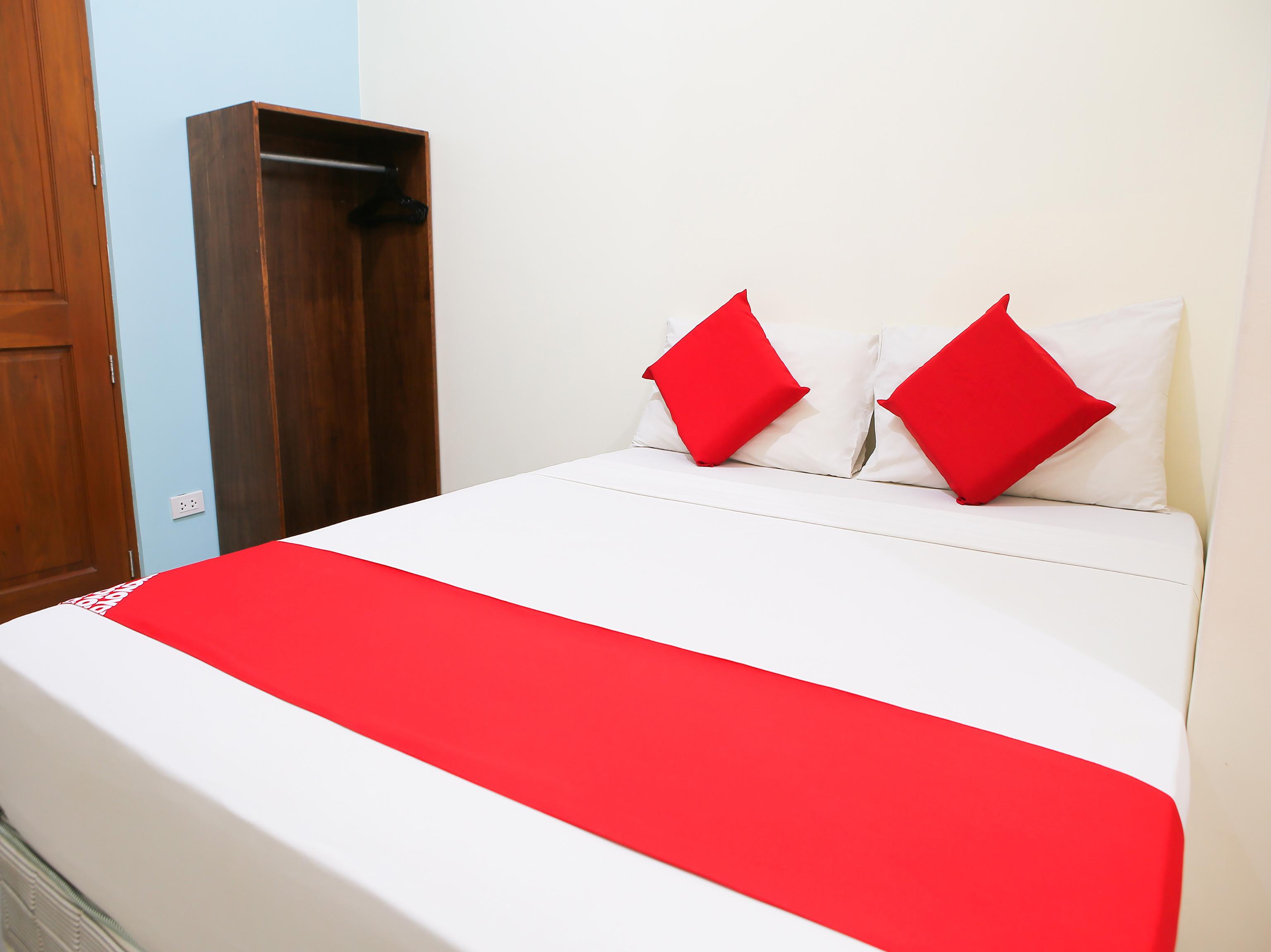 Ipark Hotel 2*
