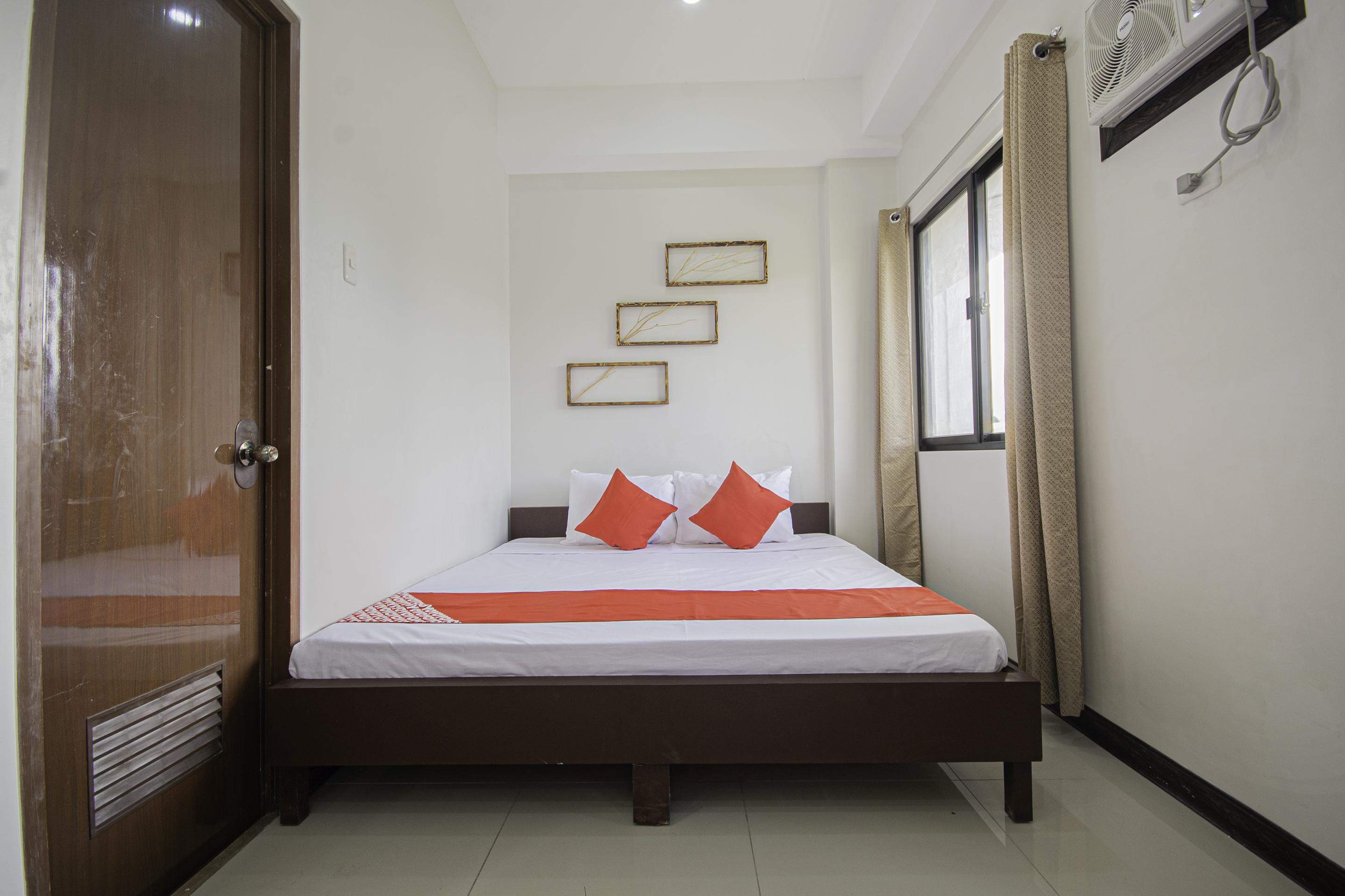 Cornerstone Manor Hotel Talamban Viejo