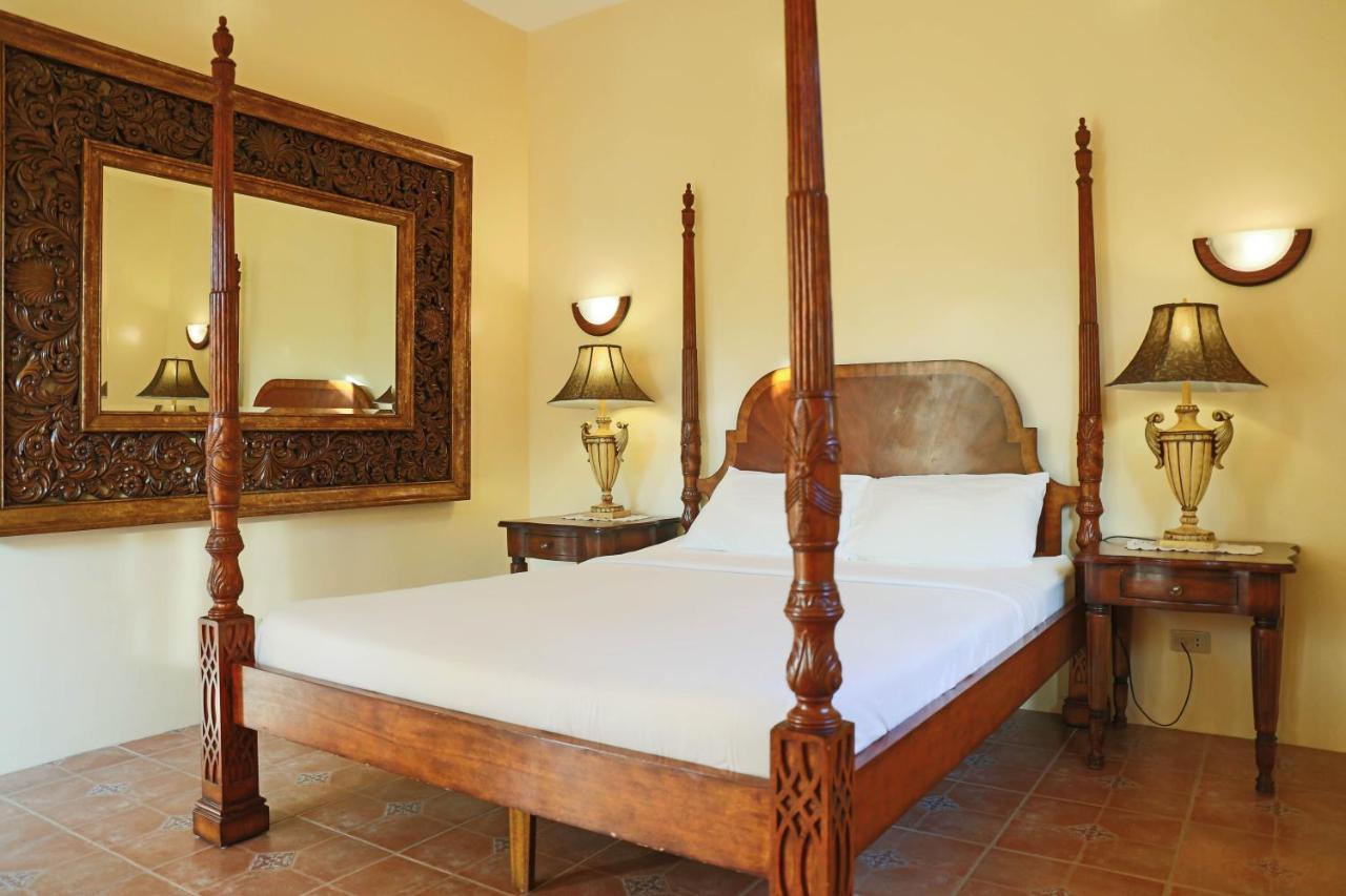 Turtle Bay Dive Resort