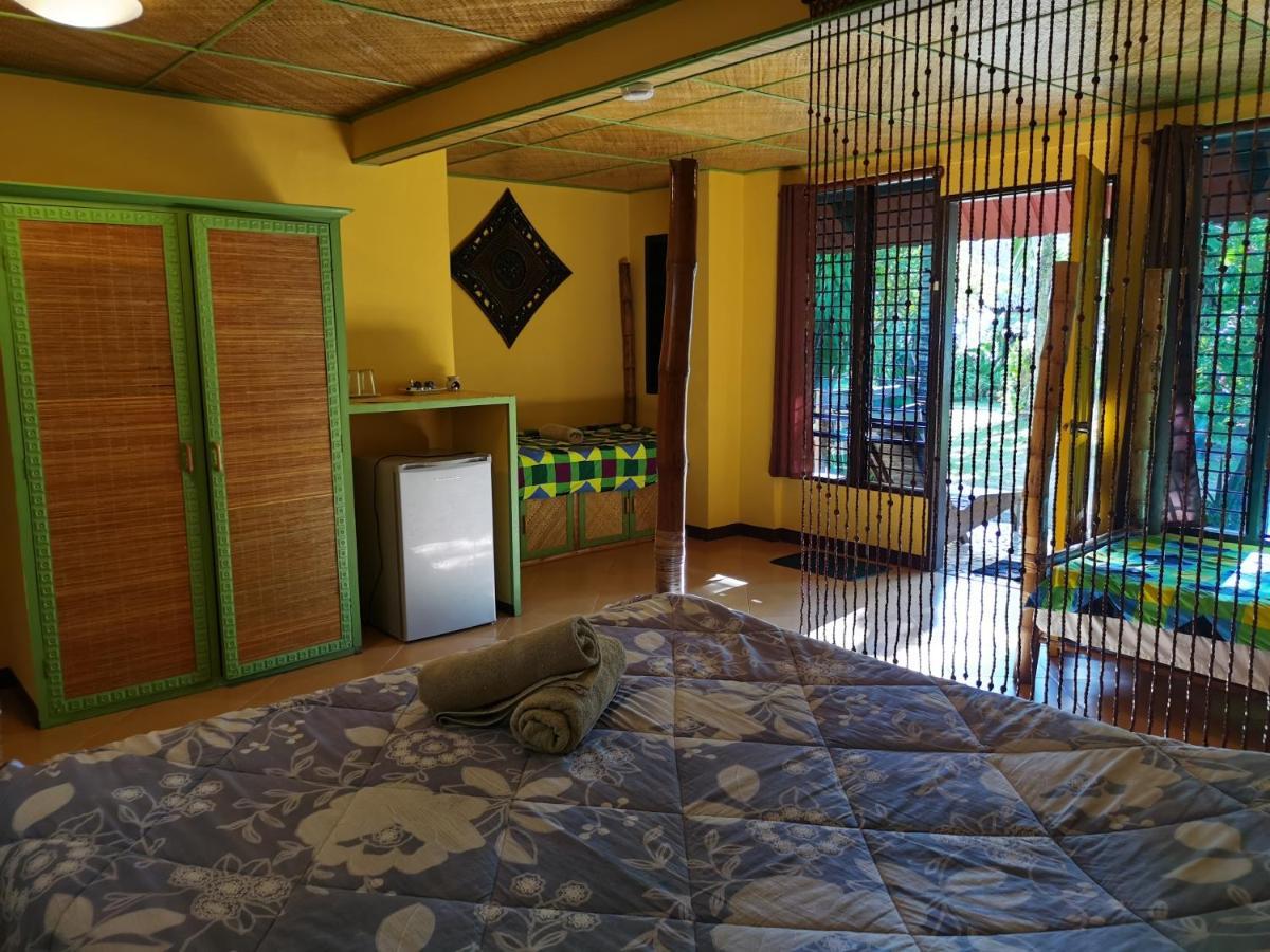 Resort Ravenala 3*