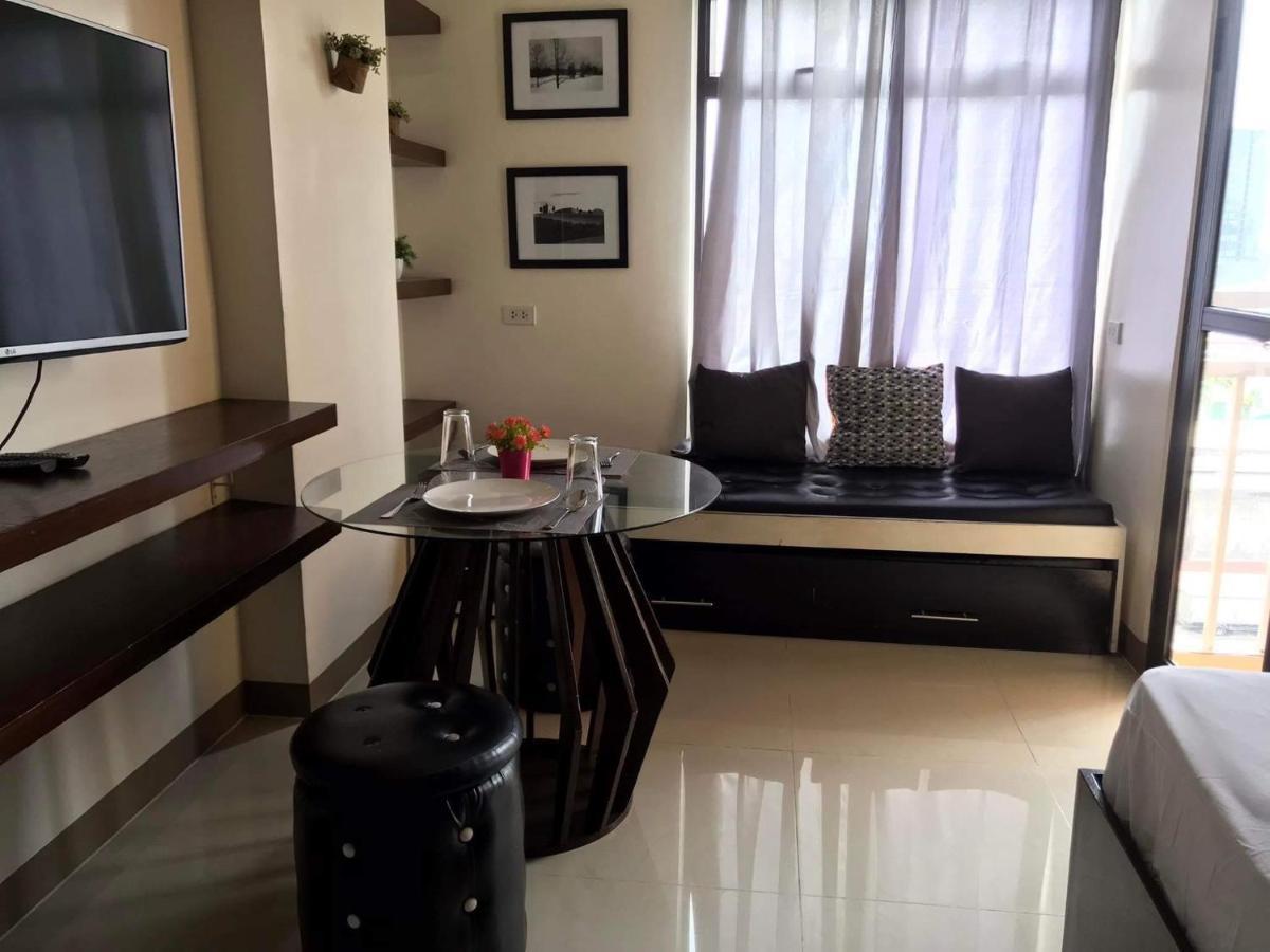 Mabolo Garden Flat A7 Near Ayala Mall Apartment
