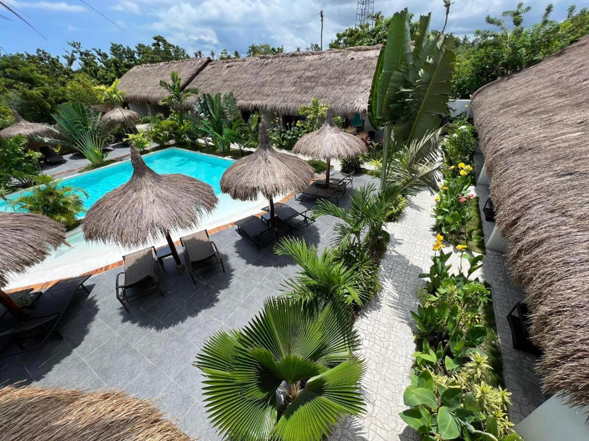 Secret Paradise *