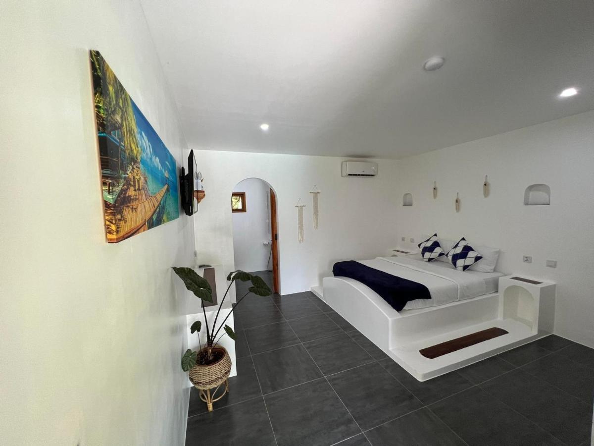 Hotel Secret Paradise