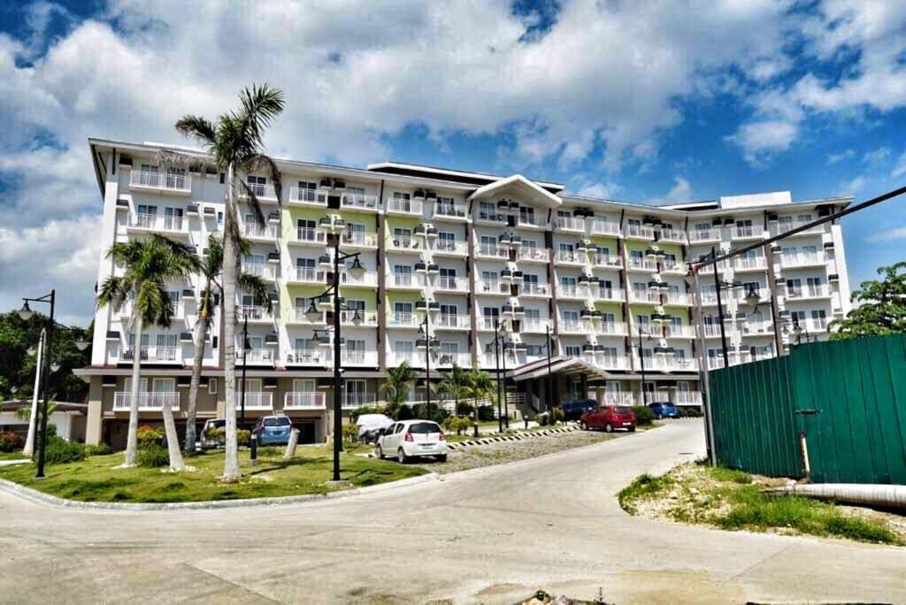 1 Bedroom With Balcony Near Airport Aparthotel Lapu-Lapu City