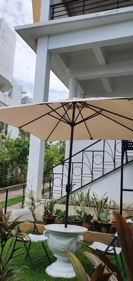 Lola's * Lapu-Lapu City