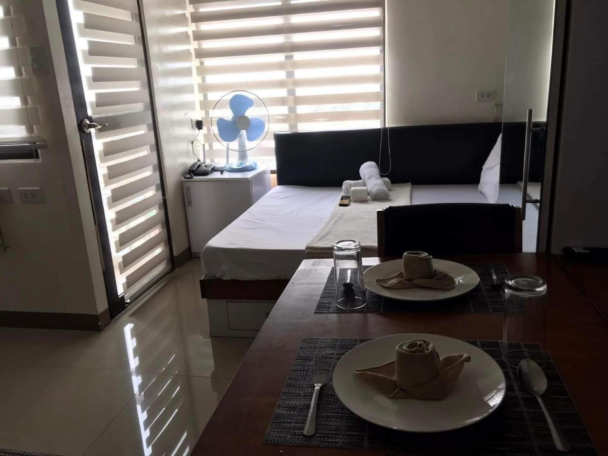 Mabolo Garden Flat A8 Free Rooftop Infinity Pool Aparthotel