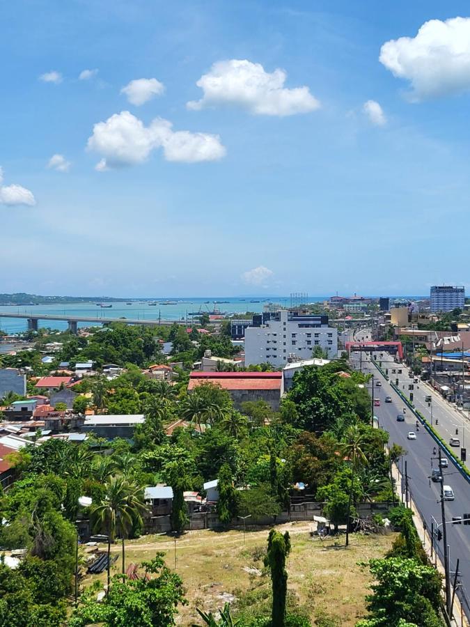 Hotel Sempre Premier - Mactan Airport
