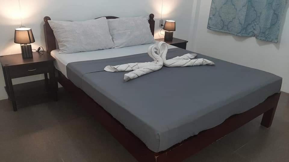 A&c Aquino Bed & Breakfast Moalboal
