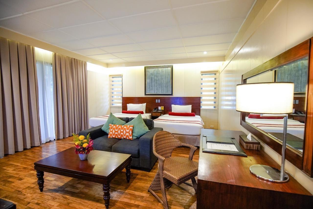 Cebu White Sands And 4*