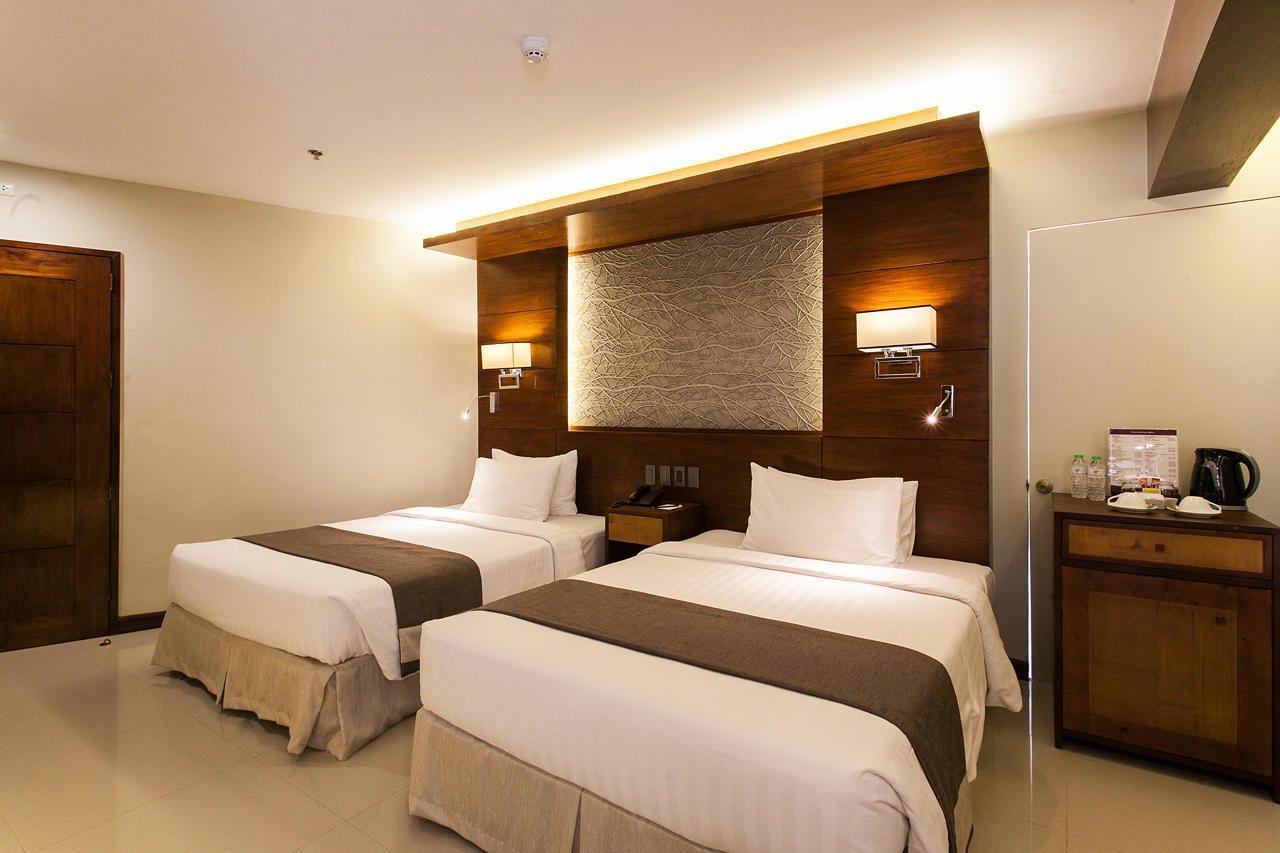 Cebu White Sands And 4*