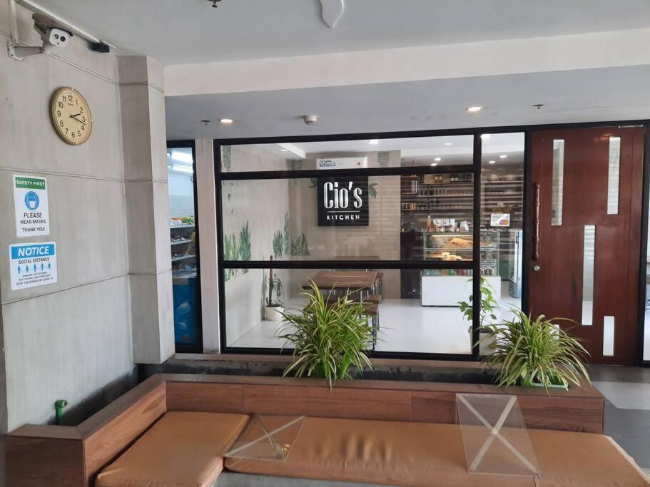 Budget For 5 Mabolo Garden Flats 20th Floor * Cebu
