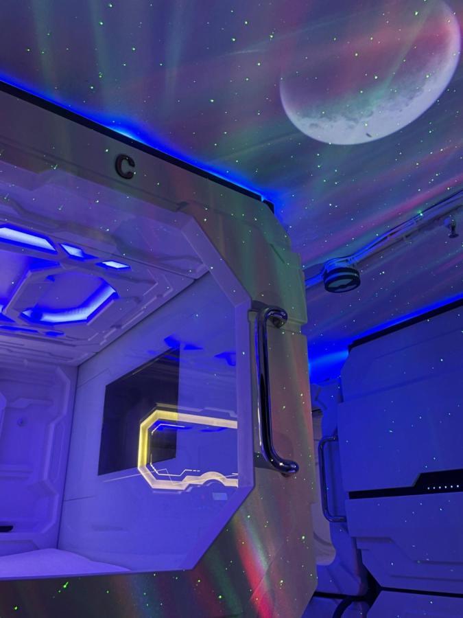 Capsule hotel Bmax Spacepods Sleep In Space - 4mins From Mactan Airport Lapu-Lapu City