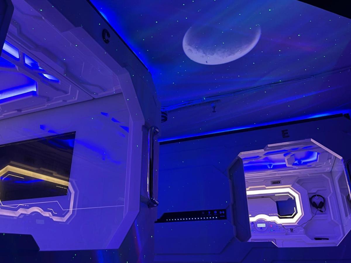 Capsule hotel Bmax Spacepods Sleep In Space - 4mins From Mactan Airport *