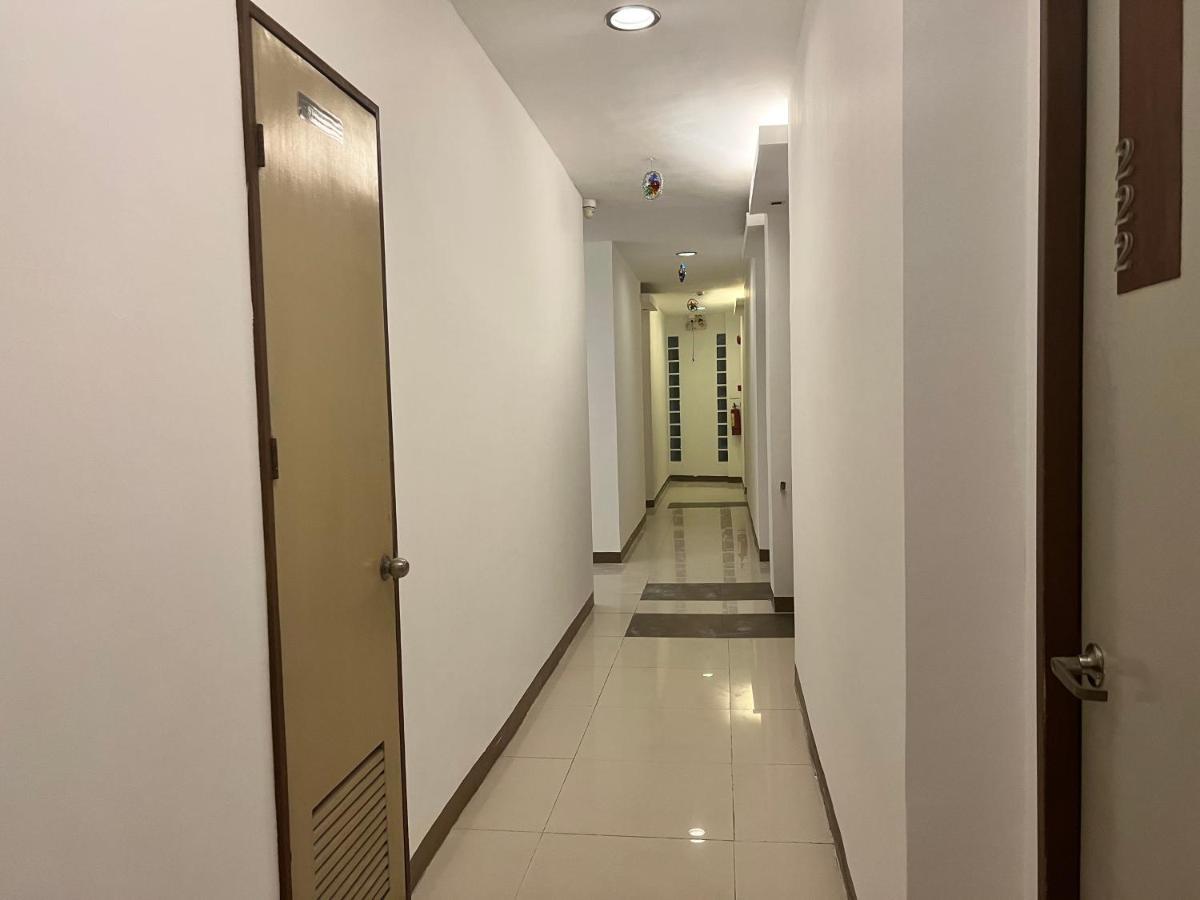 Hotel Center Suites 3*