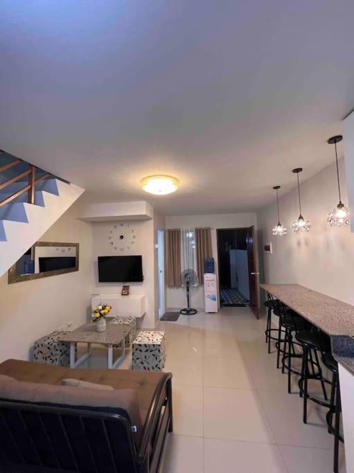 Apartment Chavid Town House Has Two Bedrooms San Fernando (Cebu)