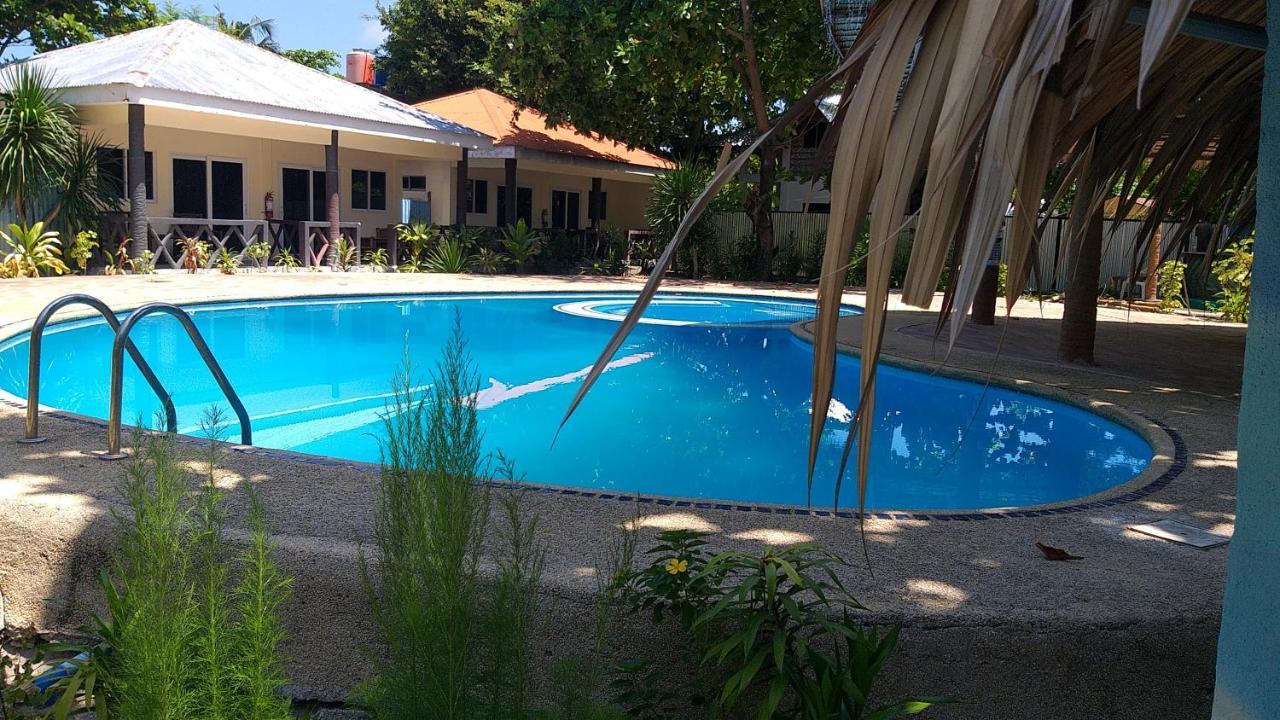 The Shark's Tail Dive Resort