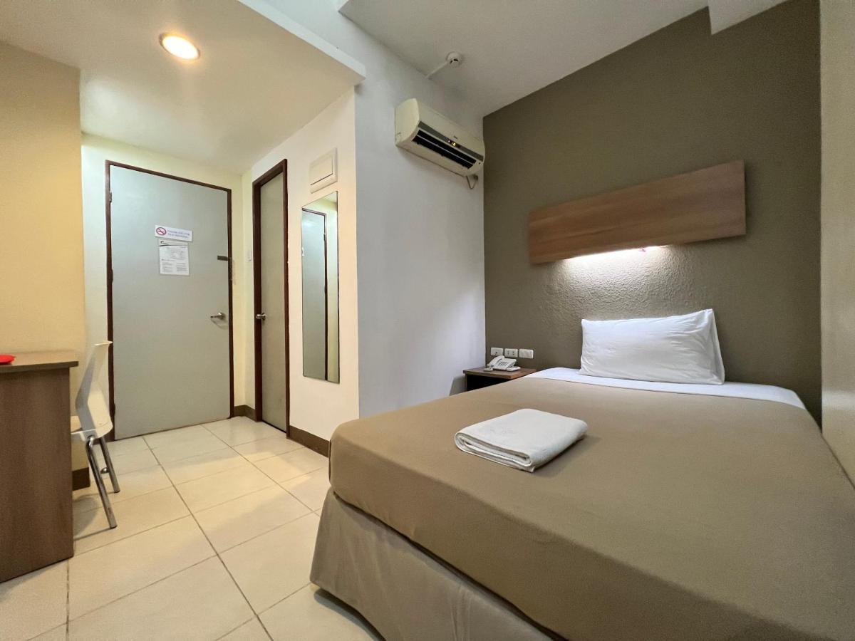 Center Suites 3* Cebu