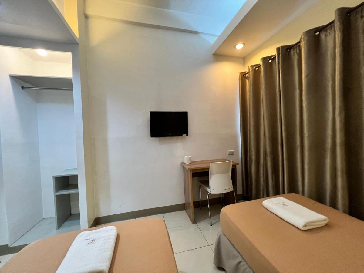 Center Suites 3*