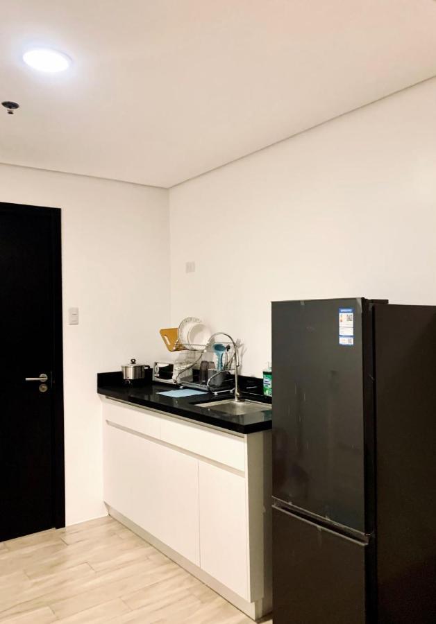 In Meridian With Netflix And Wifi, Near Ayala And It Park U03 Aparthotel Cebu