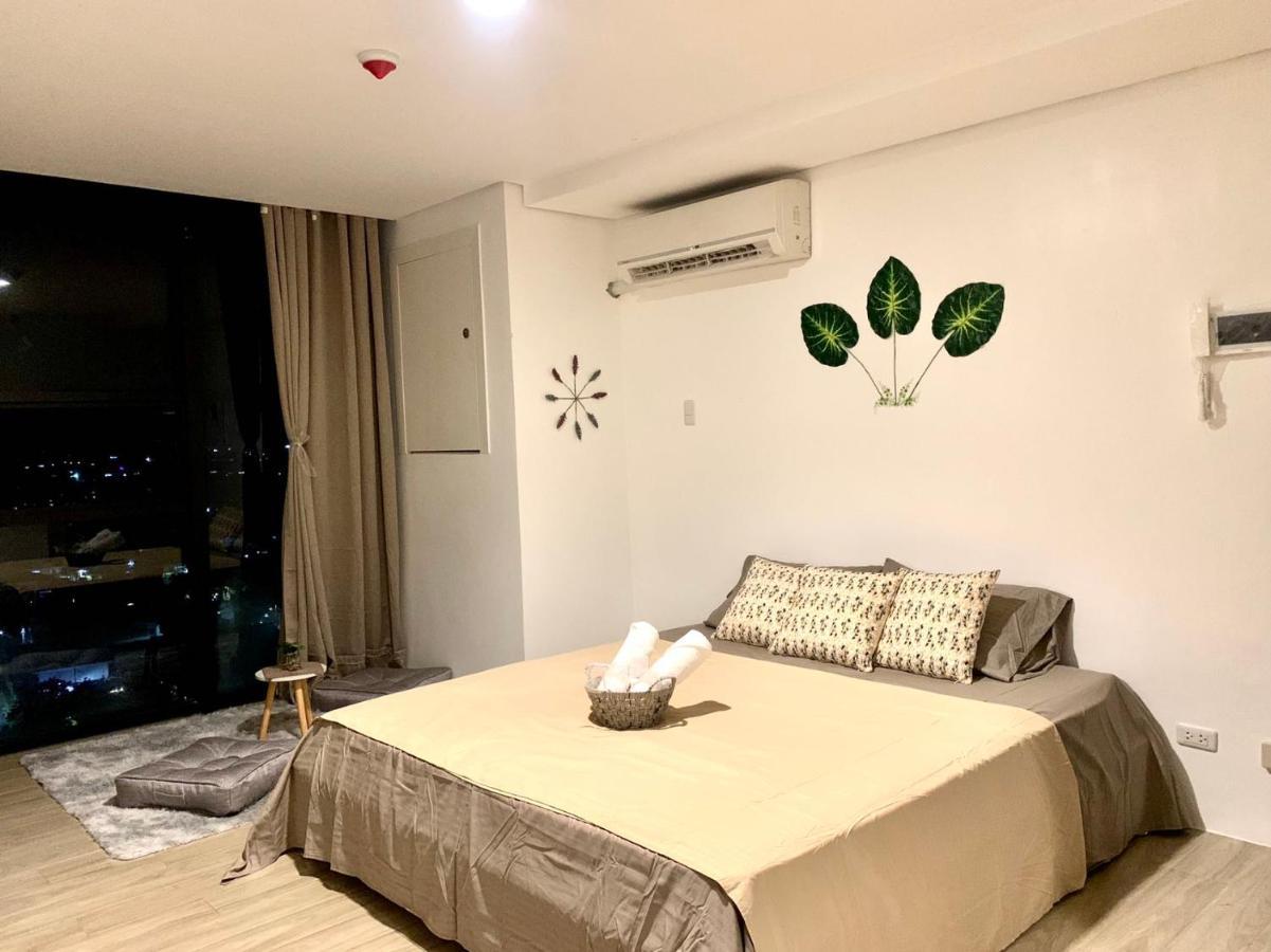 In Meridian With Netflix And Wifi, Near Ayala And It Park U03 Aparthotel *