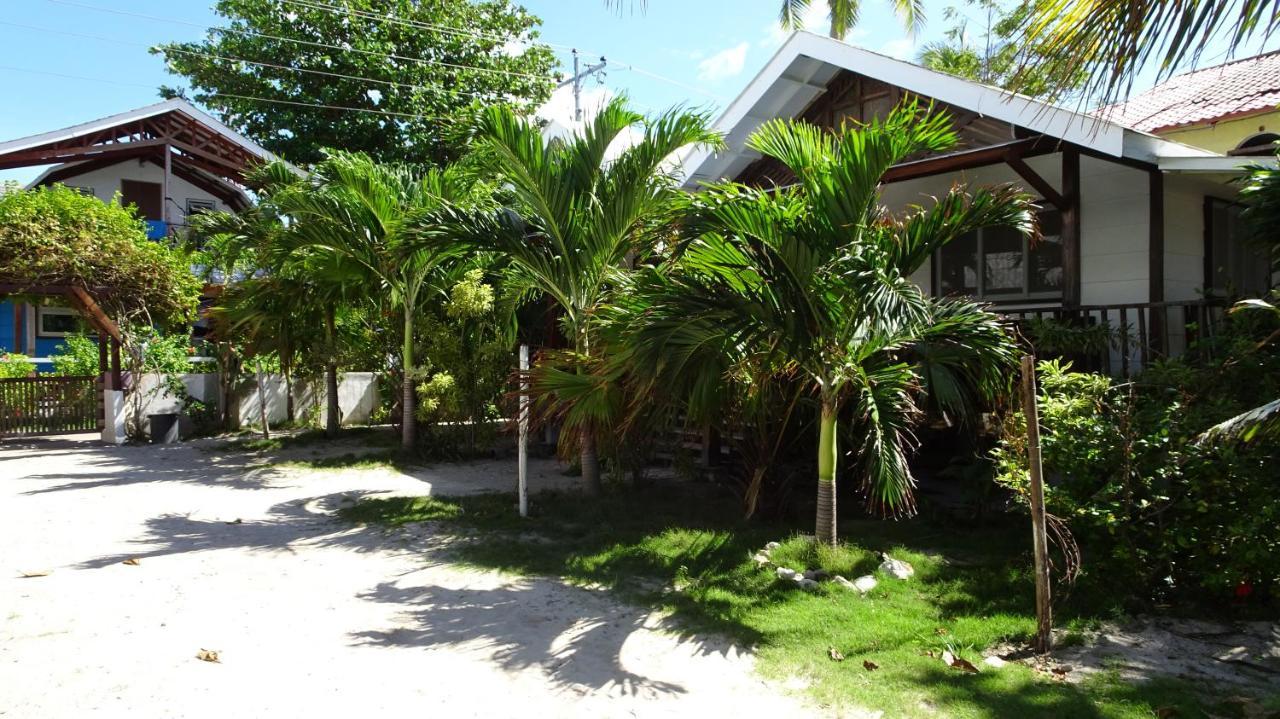 Threshershack Hostel