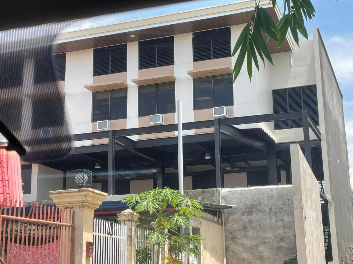 Mahayahay And Restaurant Hotel 5*
