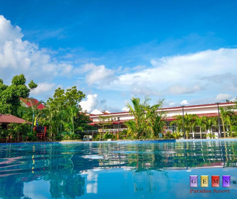Gem's Paradise Hotel