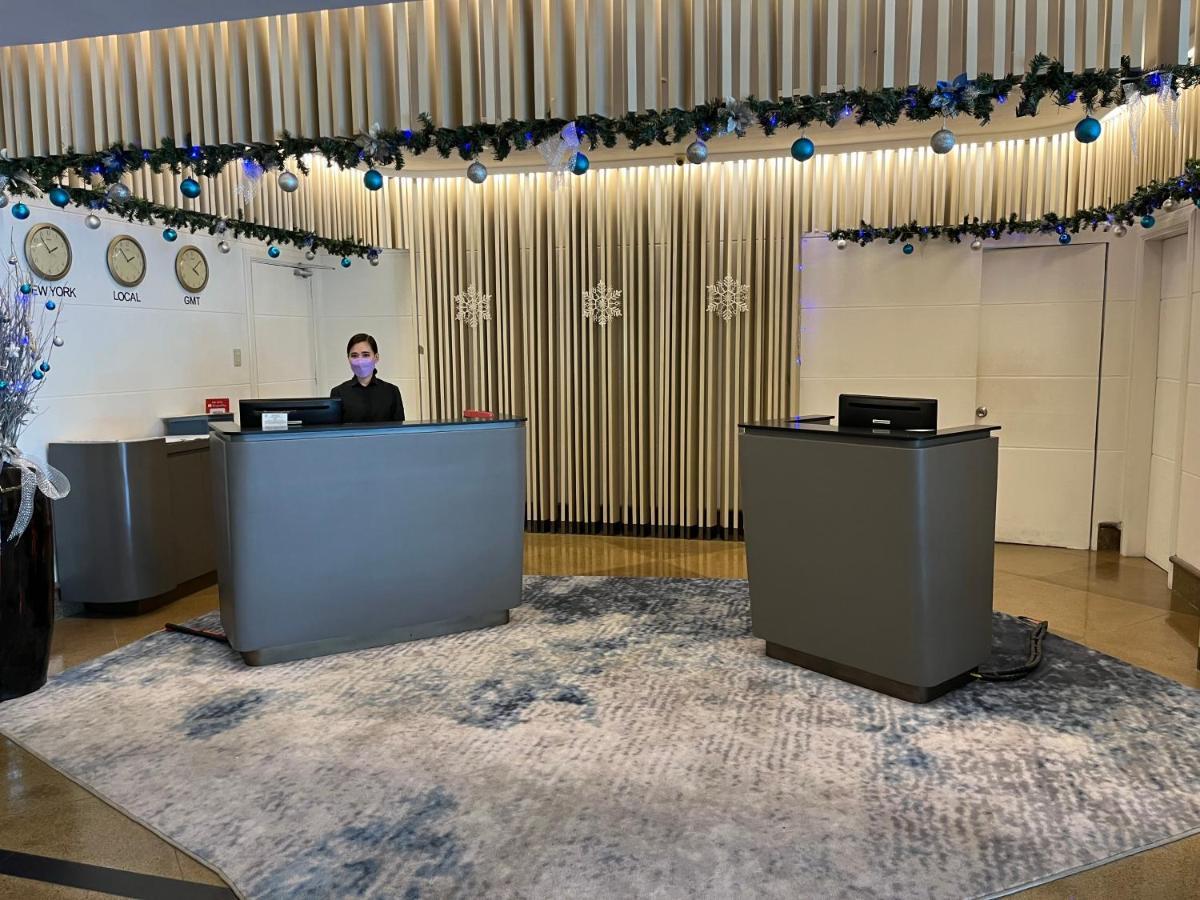 Crown Regency Mactan Hotel