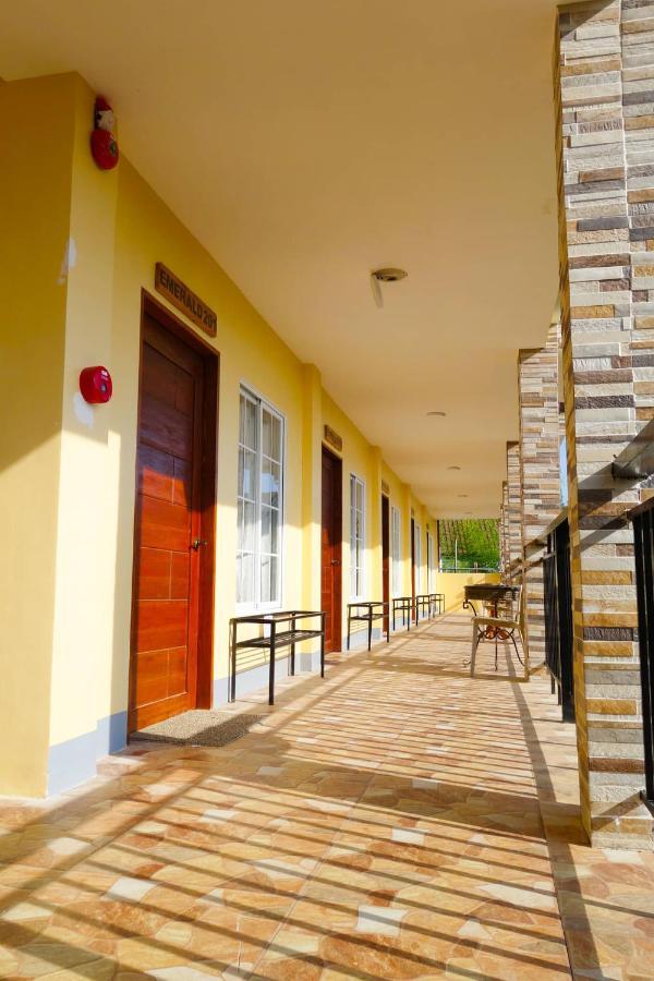 Gem's Paradise Hotel *