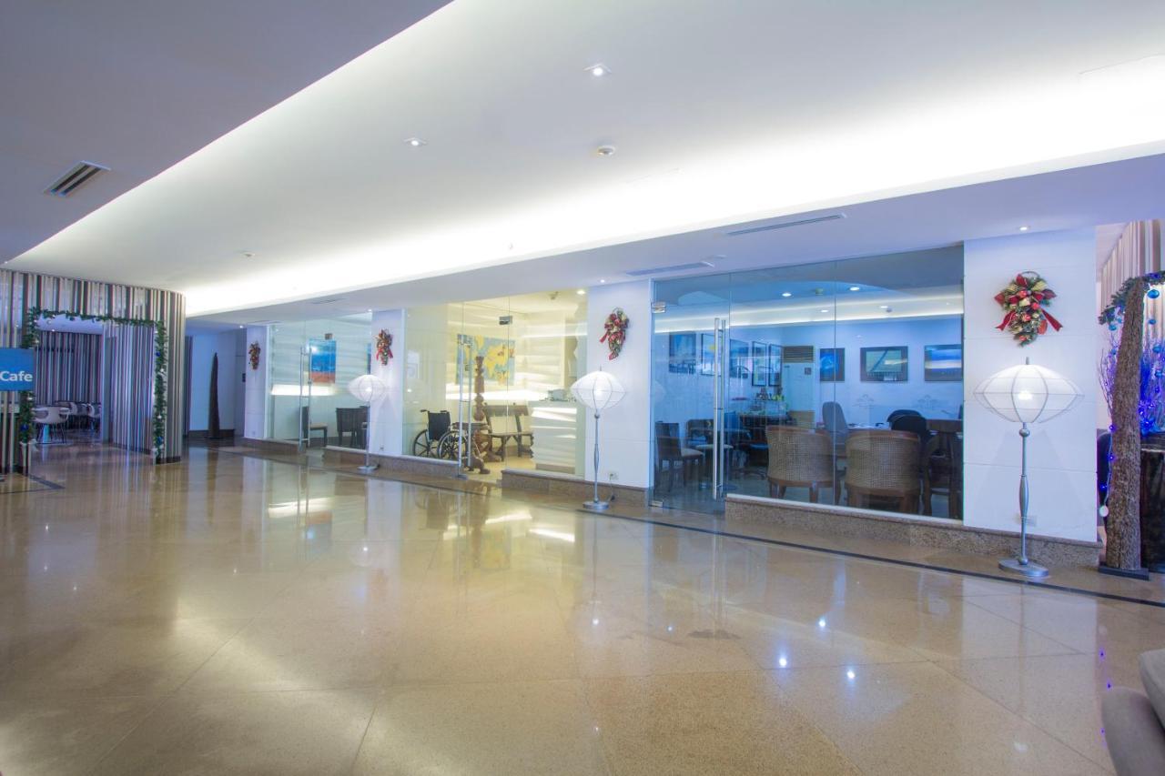 Hotel Crown Regency Mactan 4*
