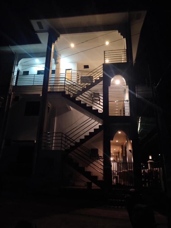 Albergue Junie House Moalboal