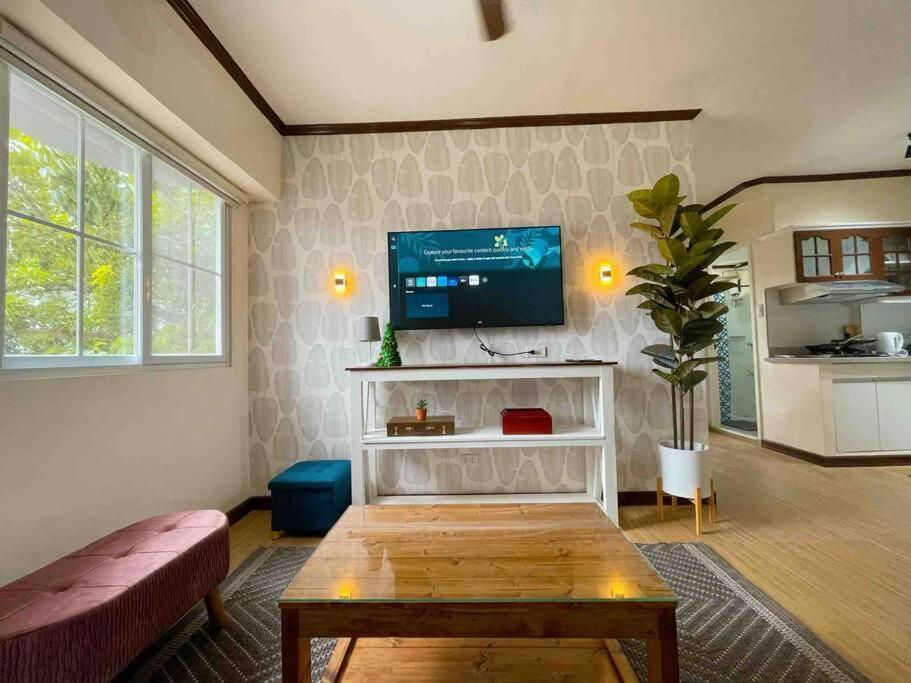 Yami's Pad At Mactan Oasis Garden Apartment