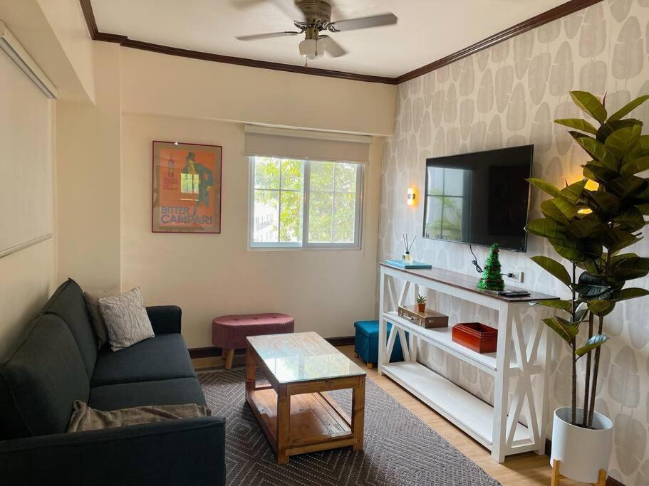 Apartment Yami's Pad At Mactan Oasis Garden *