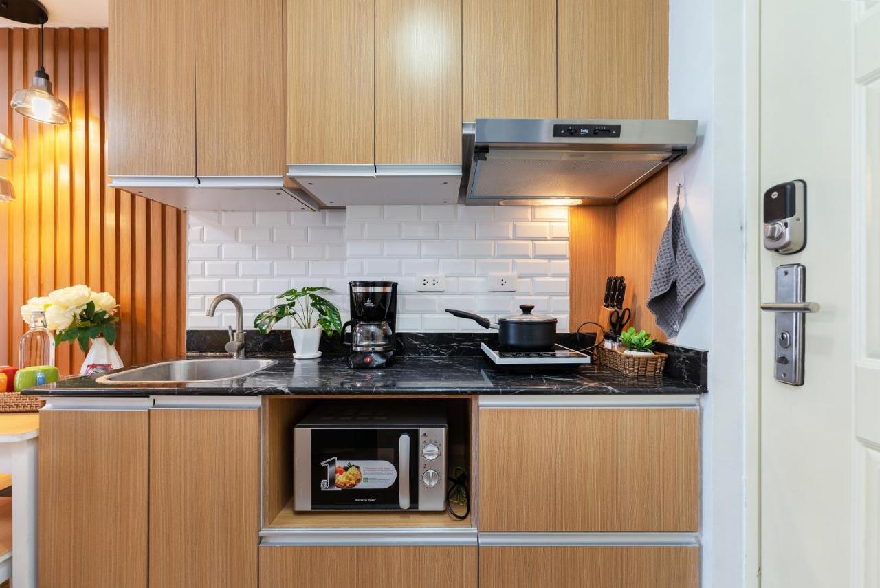 Amani 729, 3 Minutes To Airport,with Gym & Pool,100mbps Wifi,free Netflix Apartment *