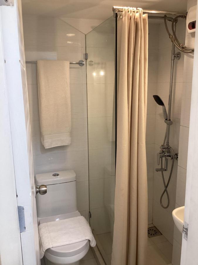 D' Residences Albergue *