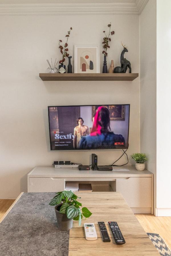 Avida Towers Cebu708 Fast Wifi, Netflix, 50in Smart Tv