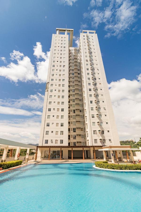 Aparthotel Avida Towers Cebu708 Fast Wifi, Netflix, 50in Smart Tv