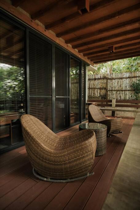 Exclusive Beachfront W/ Outdoor Tub & Kayaks Holiday home Danao (Cebu)