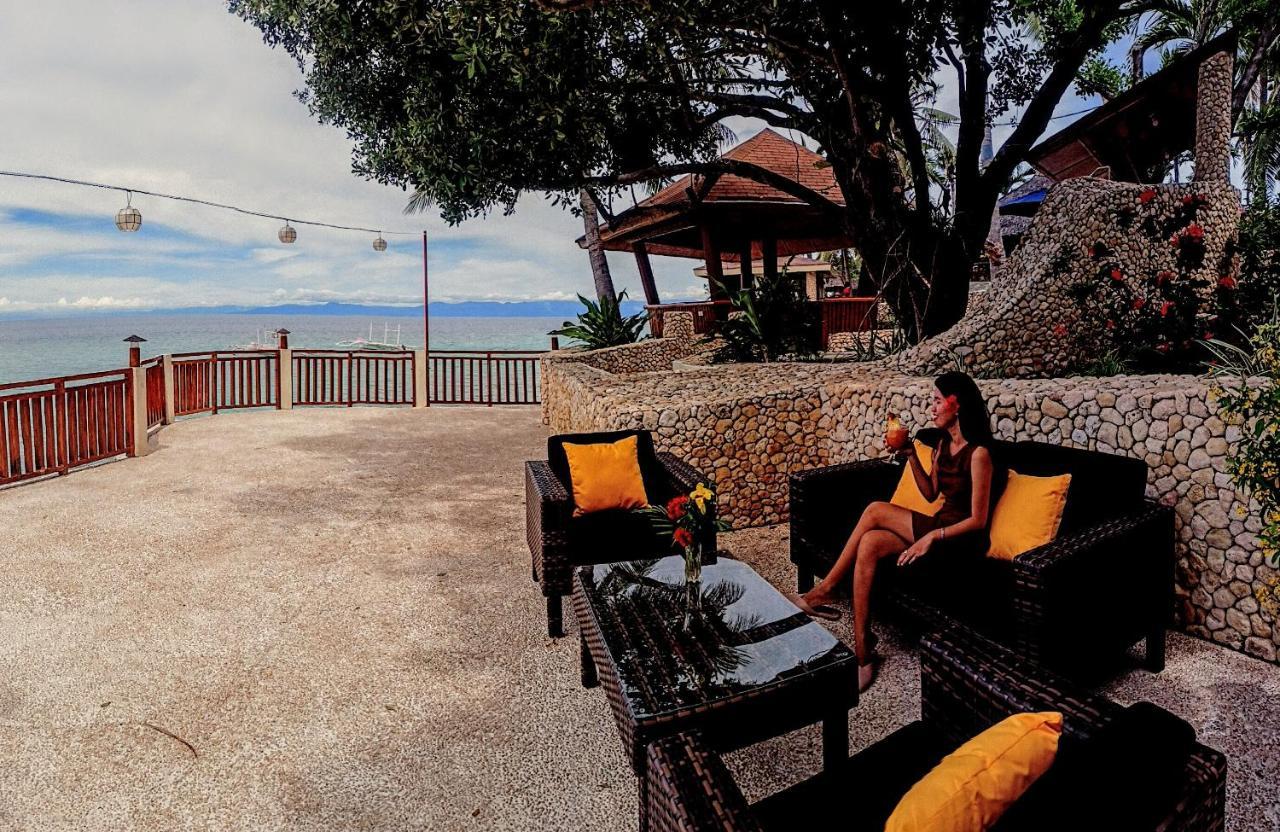 Resort Magic Island Dive Moalboal