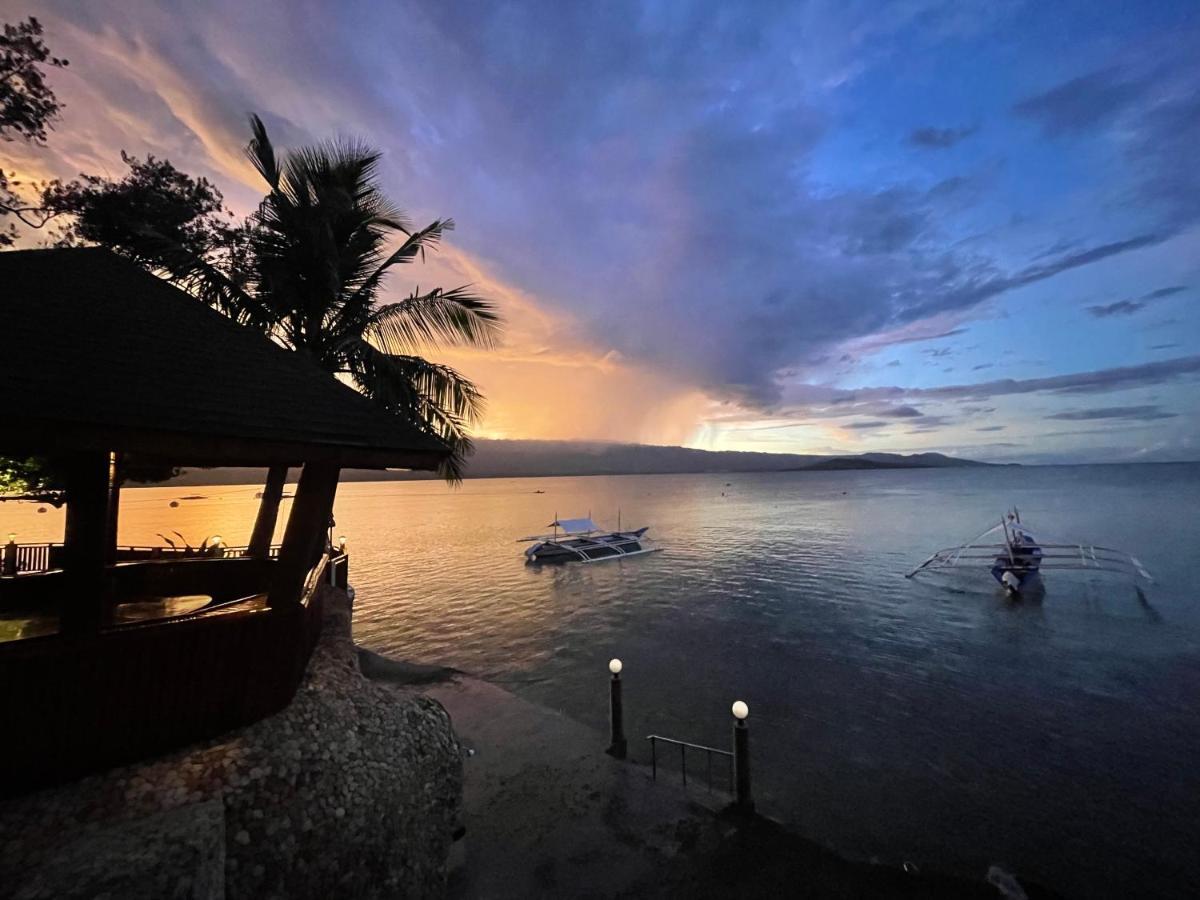 Magic Island Dive Resort