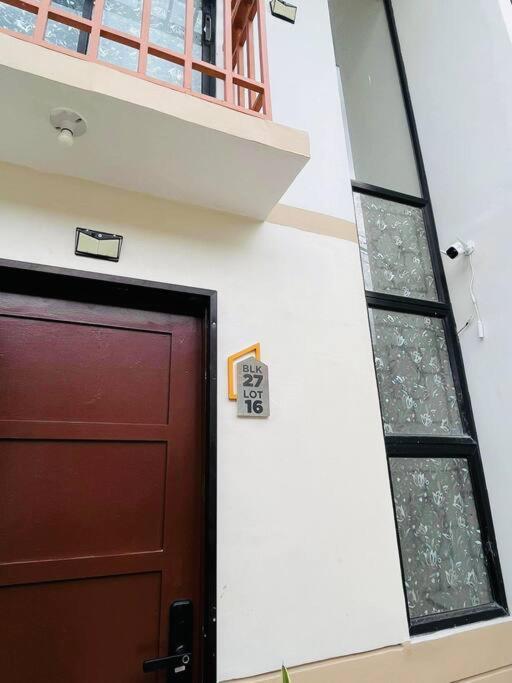 Townhouse With Game Area And Access To Swimming Pool *