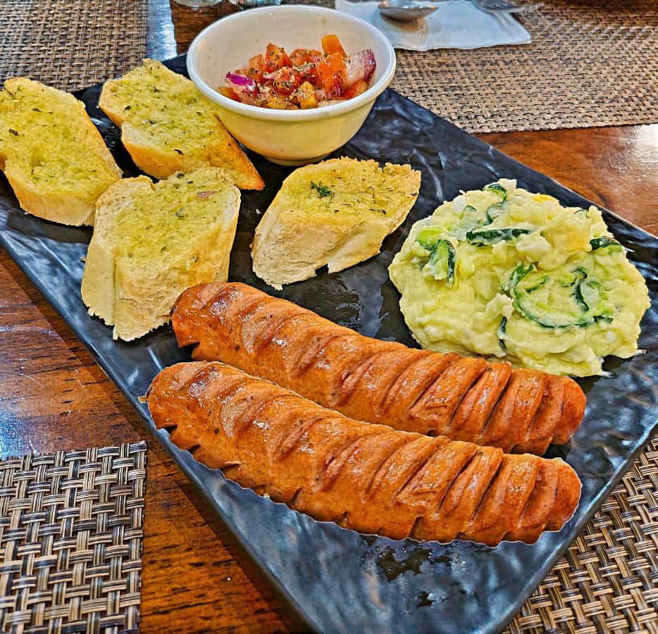 Cebu Dulcinea And Suites-mactan Airport Hotel Lapu-Lapu City